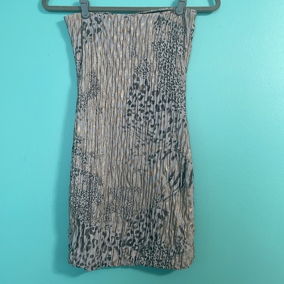 Windsor cocktail dress EUC strapless bodycon style size S bubble bottom stretchy - Picture 4 of 14